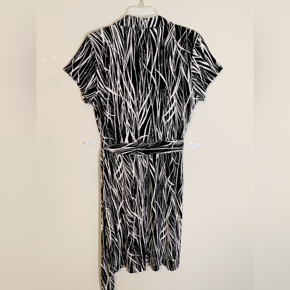 Karen Kade (size L) Black and White Cascade Faux Wrap Dress - Picture 4 of 11